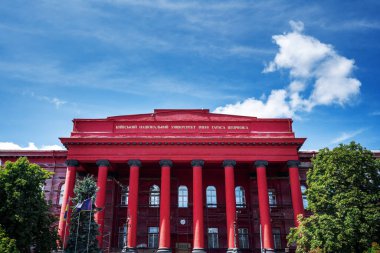 Kızıl Üniversite Binası - Kiev, Ukrayna - Metin: Kyiv Ulusal Üniversitesi Taras Shevchenko