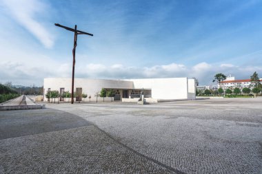 Fatima Tapınağı 'ndaki Kutsal Üçleme Bazilikası - Fatima, Portekiz