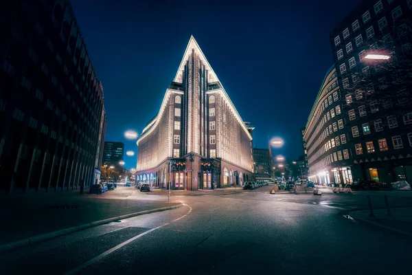 Street Downtown Hamburg Chilehaus Building Night Hamburg Németország — Stock Fotó
