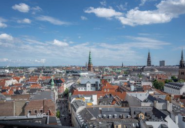 Kopenhag Şehri ve Kobmagergade yaya alışveriş caddesi - Kopenhag, Danimarka
