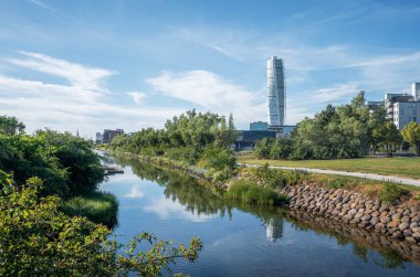 Kanallı Malmö Skyline ve Torso gökdelen binası Malmö, İsveç