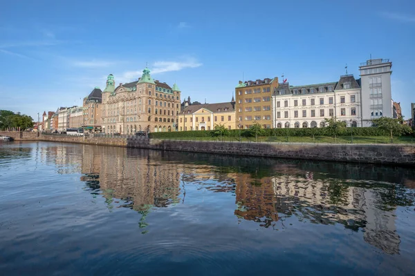 Malmo Gamleby Fra Canal Med Skanepalatset Bygningen Malmo Sverige – stockfoto