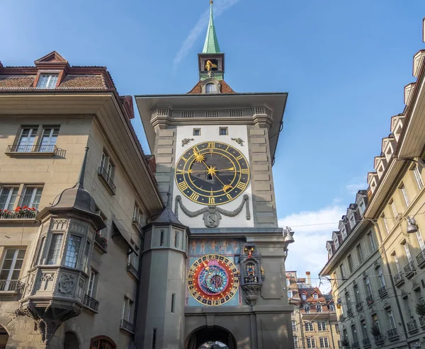 天文時計とZytgloggeの東ファサード 中世の塔時計 ベルン スイス — ストック写真