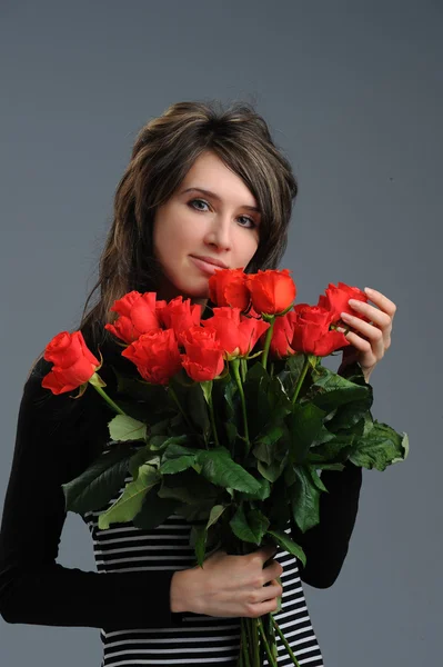 Menina com flores — Fotografia de Stock