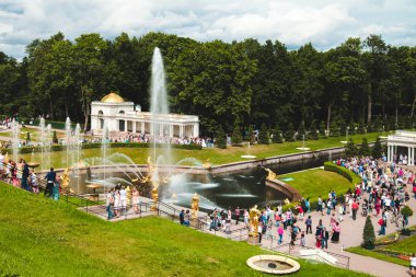 Peterhof, battı-Petersburg