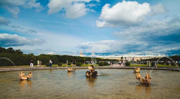 Peterhof, sjönk Petersburg — Stockfoto