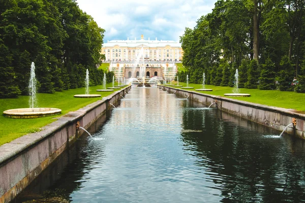 Peterhof, zonk-Petersburg — Stockfoto