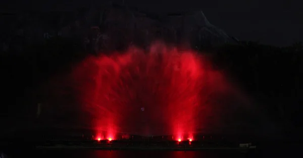 Spectacle de fontaine au Vietnam — Photo