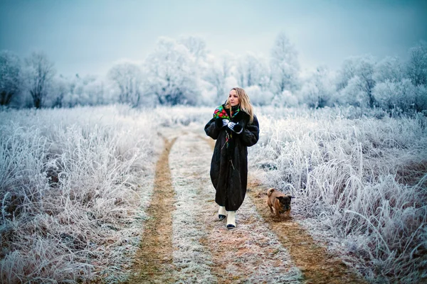 Ragazza inverno — Foto Stock