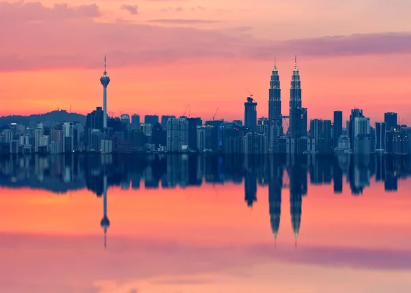 Scenic view of Kuala Lumpur city skyline — Stock Photo, Image