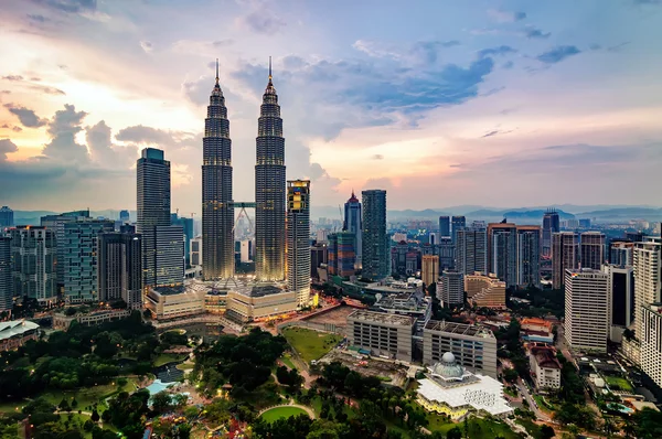 Kuala Lumpur şehir silueti