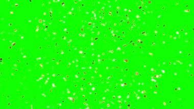 Yeşil arka planda izole edilmiş uçan altın konfeti. Parti konsepti. 4k çözünürlükte 3840 x 2160 px).