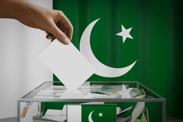 Pakistan Bandiera Mano Cadere Scheda Elettorale Una Scatola Voto Concetto — Foto Stock