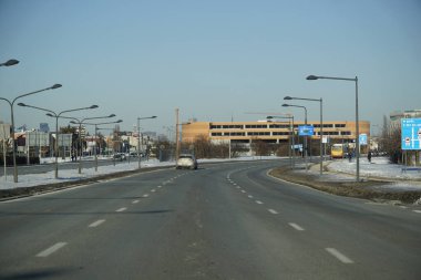 Varşova, Polonya - 4 Şubat 2026: Park and Ride otoparkı Al 'da. Okecie 'de Krakowska