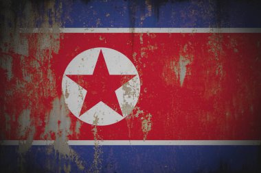 Kuzey Kore - Eski Duvarda Çürük Boya ve Paslı Bayrak