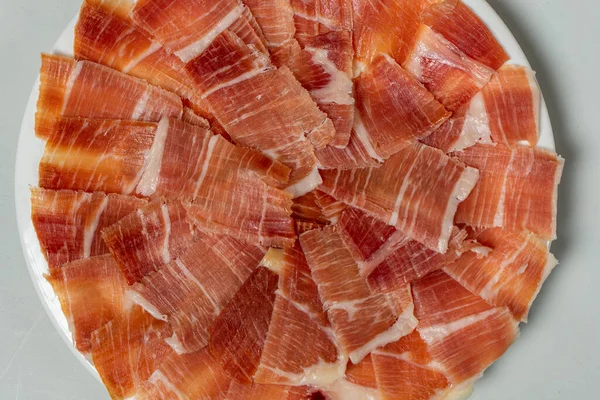 Detalle Plato Jamón Cortado Con Cuchillo Súper Alimentos Delicioso Aperitivo —  Fotos de Stock