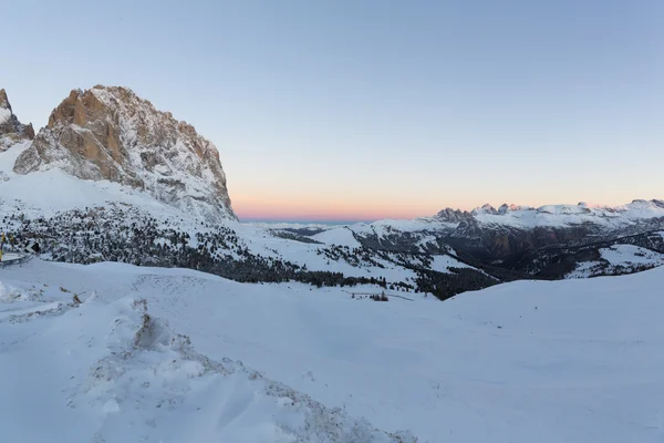 Sassolungo from Gardena mountain pass in the Dolomites — Stock Photo, Image