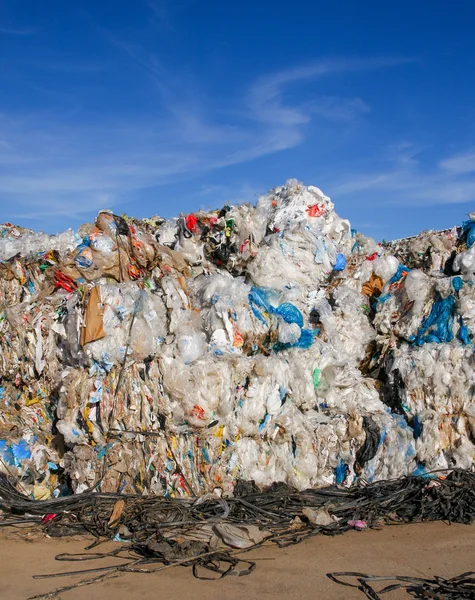 Reciclaje de residuos plásticos - Imagen de stock —  Fotos de Stock
