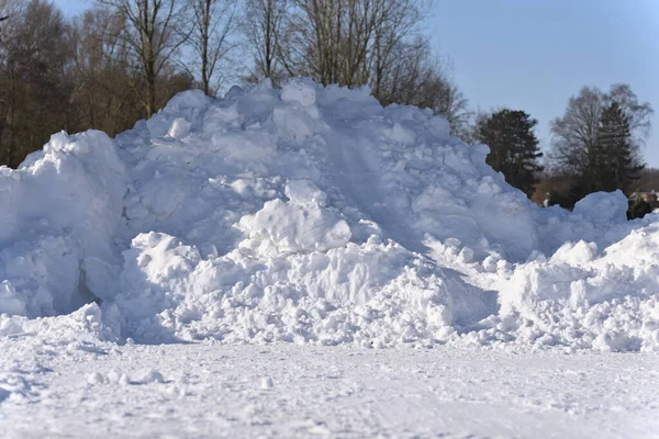 Pilha Neve Após Nevasca Fotos De Bancos De Imagens Sem Royalties