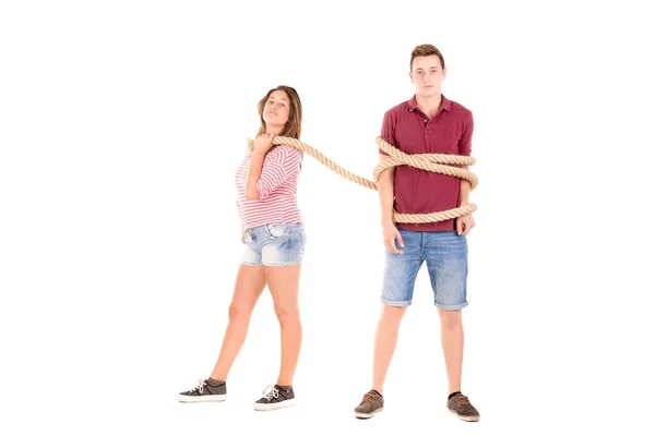 Junges Paar Kämpft Mit Seil Isoliert Weiß — Stockfoto