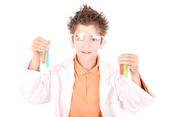Malý Vědec Chlapec Experimenty Izolované Bílém Pozadí — Stock fotografie