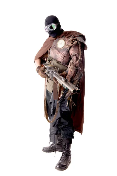 Steampunk Пост Апокалиптический Солдат Позирующий Изолированным Белом — стоковое фото