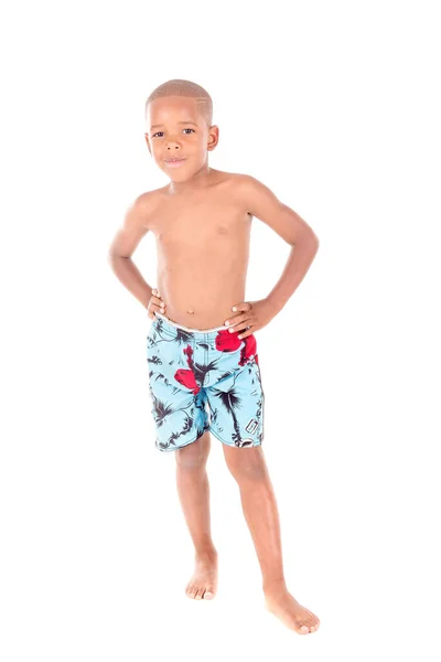 Kleine Jongen Met Strand Shorts Geïsoleerd Witte Achtergrond Stockfoto