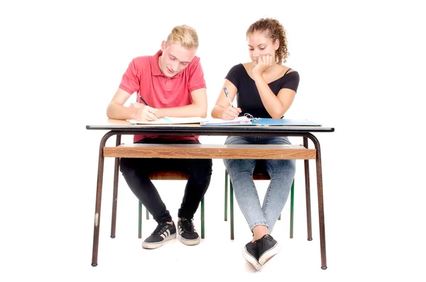 Adolescentes na escola — Fotografia de Stock