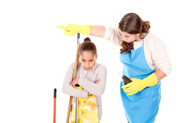 Limpeza senhora ensino jovem menina — Fotografia de Stock