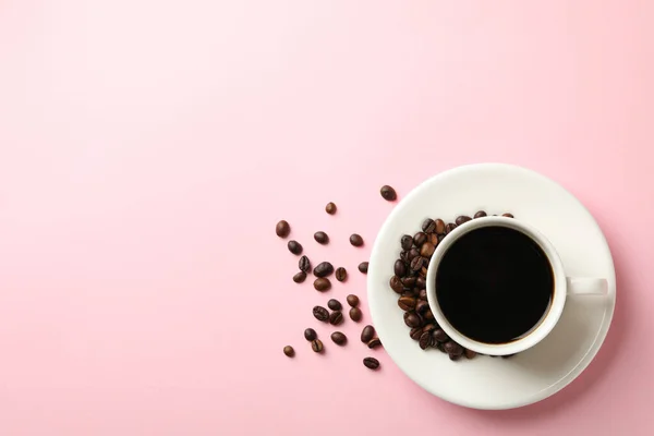 Cup Coffee Beans Pink Background — Stock Photo, Image