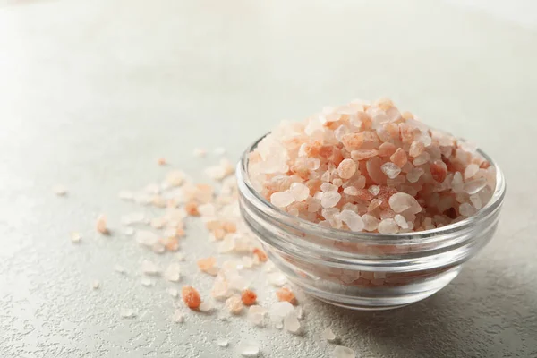 Glass Bowl Pink Himalayan Salt White Gray Table — Stock Photo, Image