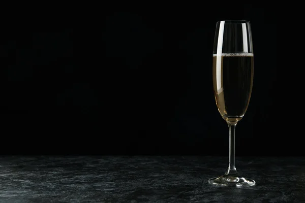 Verre Champagne Boisson Sur Fond Noir — Photo