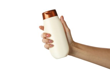 Beyaz arka planda izole edilmiş şampuanlı kadın el ele tutuşma şişesi.