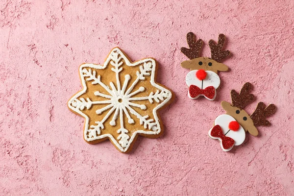 Tasty Christmas Cookie Pink Background Close — Stock Photo, Image