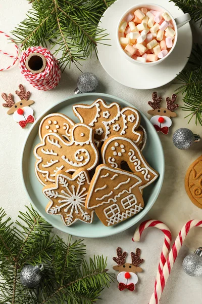 Conceito Comida Férias Com Biscoito Natal Mesa Branca — Fotografia de Stock