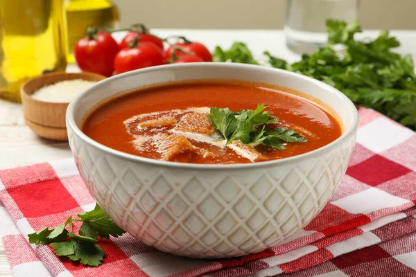 토마토 수프가 맛있는 음식에 클로즈업 — 스톡 사진