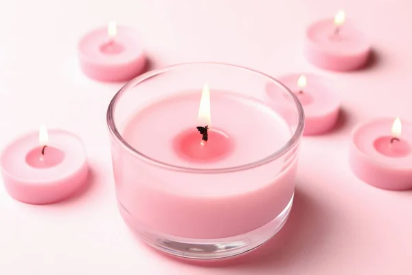 Candele Profumate Rilassarsi Sfondo Rosa — Foto Stock