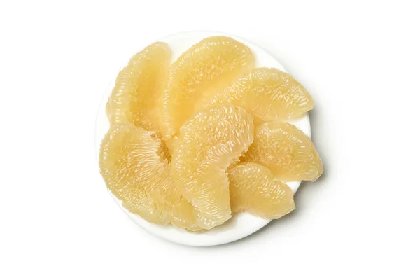 Prato Com Fatias Frutas Pomelo Isoladas Sobre Fundo Branco — Fotografia de Stock