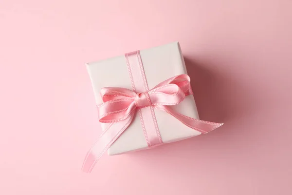 Κουτί Δώρου Ροζ Φόντο Κορυφαία Προβολή — Φωτογραφία Αρχείου