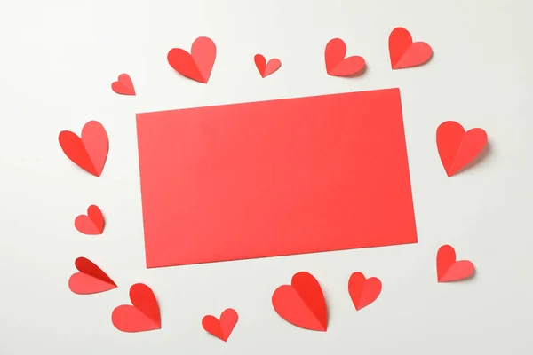 Пустые Красная Бумага Декоративные Сердца Белом Фоне — стоковое фото
