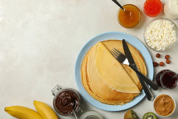 Konsep Memasak Sarapan Dengan Pancake Tipis Dan Bahan Bahan Pada — Stok Foto