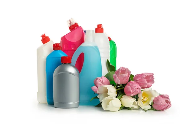 Flaskor Med Tvättmedel Och Tulpaner Isolerad Vit Bakgrund — Stockfoto