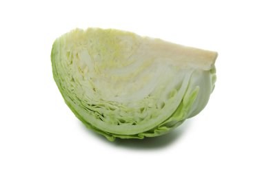 Beyaz arka planda izole edilmiş taze yeşil lahana