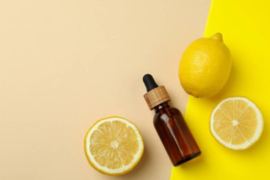 İki tonda yağlı ve limonlu damla şişesi.