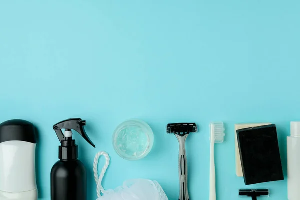 Concepto Herramientas Higiene Para Hombres Sobre Mesa Azul —  Fotos de Stock