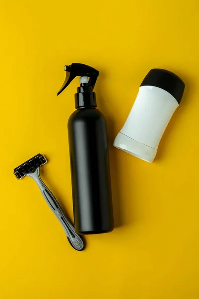 Concept Men Hygiene Tools Yellow Background — Stock Photo, Image