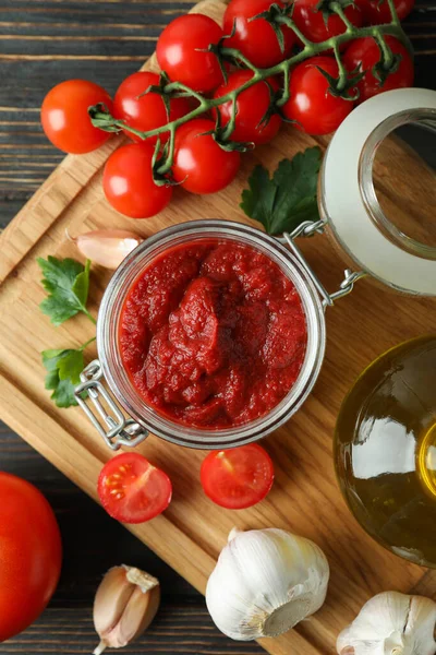Jar Tomato Paste Wooden Table Ingredients — Stock Photo, Image