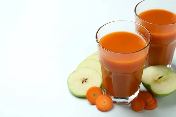 Glasses Juice Ingredients White Background — Stock Photo, Image