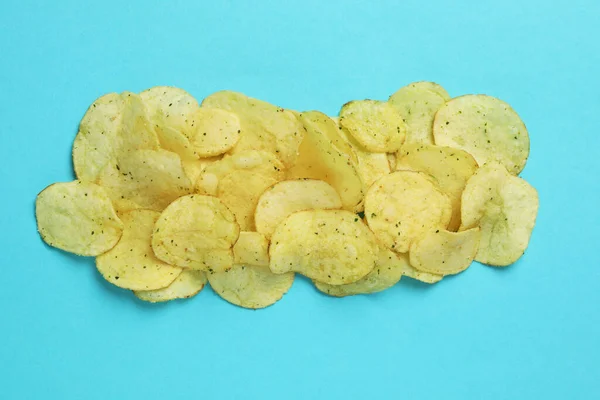 Patatas Fritas Sobre Fondo Azul Vista Superior — Foto de Stock