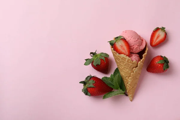 Cone Strawberry Ice Cream Pink Background — Stock Photo, Image